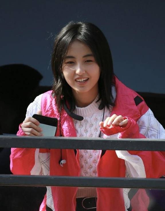 天使|国民妹妹张子枫的脸是被天使吻过吧,就算是素颜,也依旧有优越感