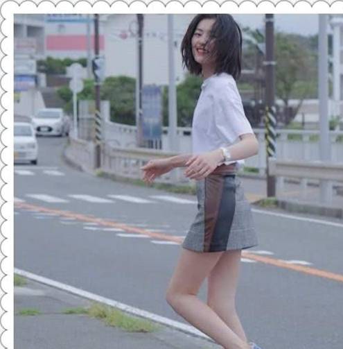 国模之|国模之光刘雯也败了？穿连体裤不秀身材玩气质，凹出象腿辣眼