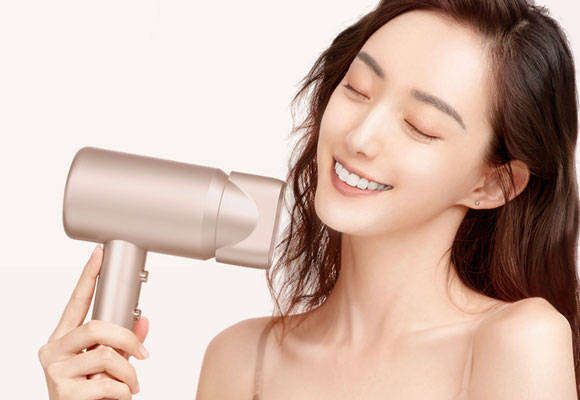 负离子|Get宋轶同款电吹风,3分钟快速吹干头发,2000万负离子不伤发!
