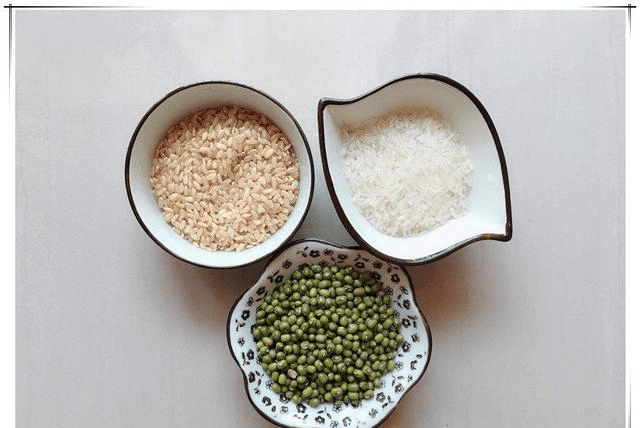 低盐低脂清淡易消化的食物 a33e62a73a0e47549c7315a5528b21bf.png