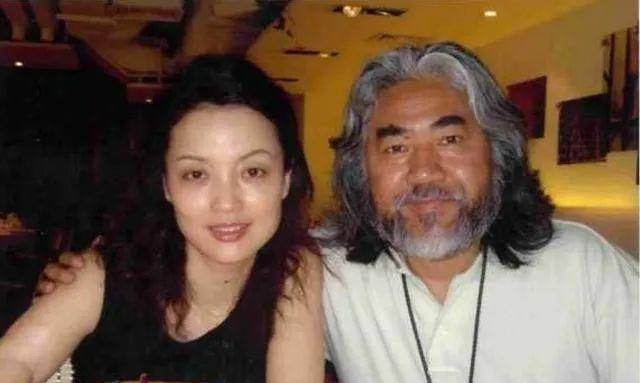 69岁张纪中每晚哄娃不喊累，娇妻频晒幸福大赞体