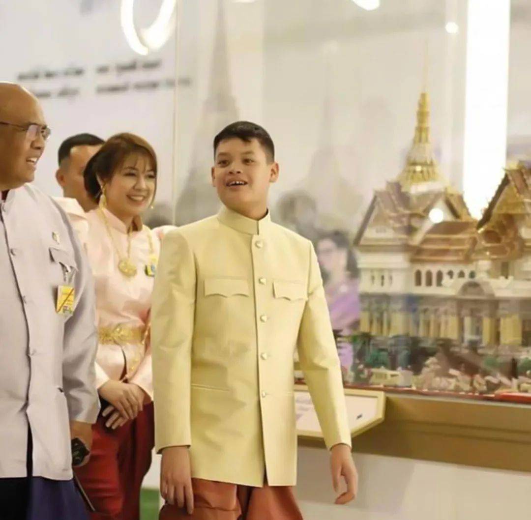 提帮功王子|提帮功显然有点等不急，王位之争还未开始，他就迫不及待频繁亮相