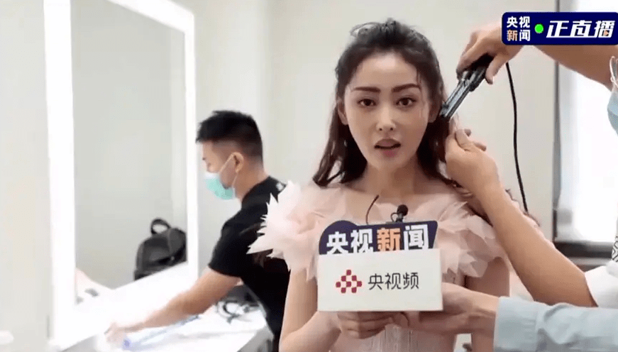 fa|央视镜头太可怕了,张天爱鼻子顶破天,被李沁吊打…