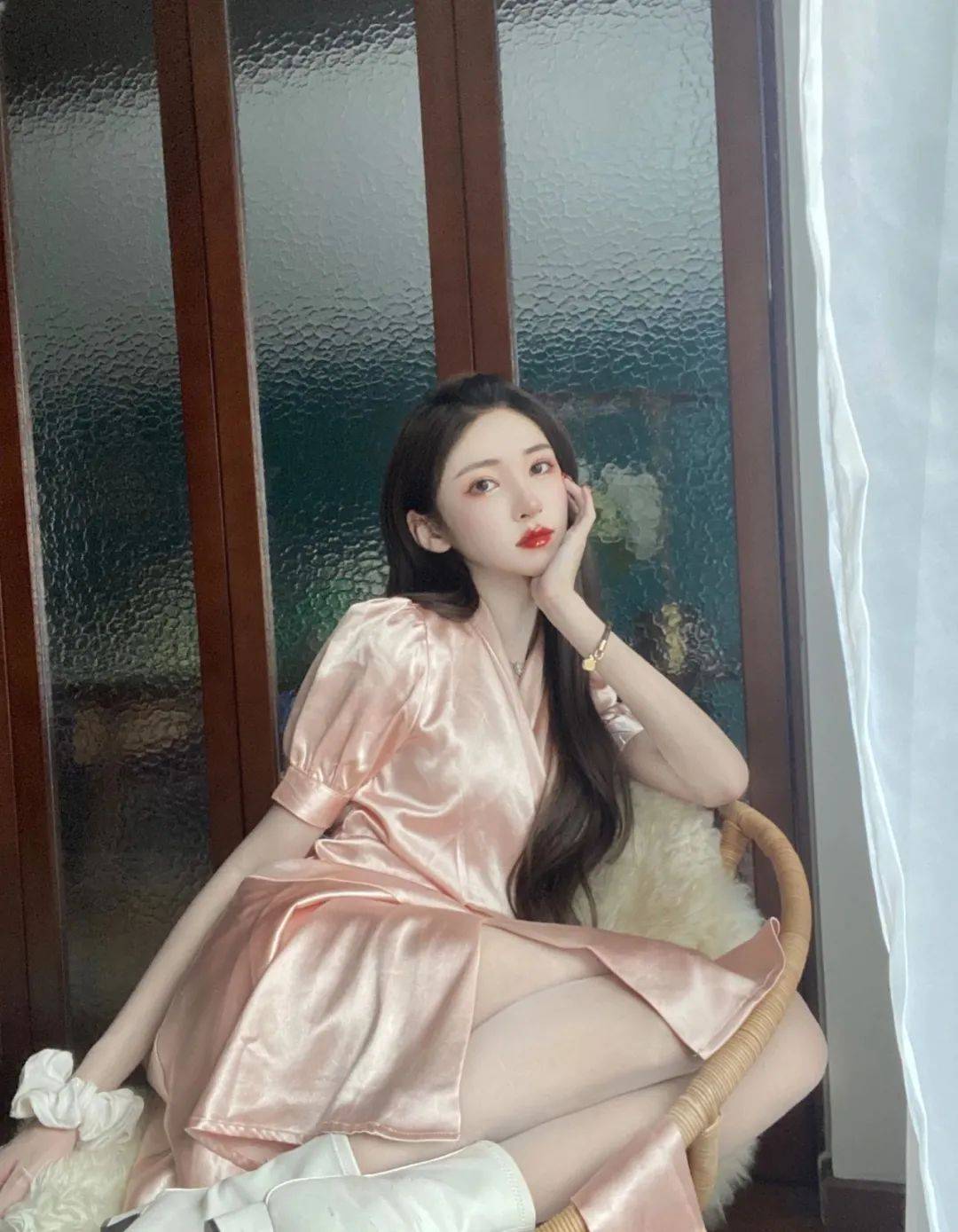 女装|男爱豆约换头女装大佬？这瓜太刺激！
