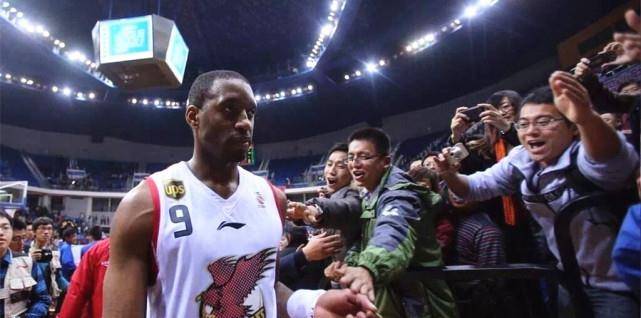 欧洲五大联赛的球迷多还是NBA的球迷多-五大联赛哪个水平