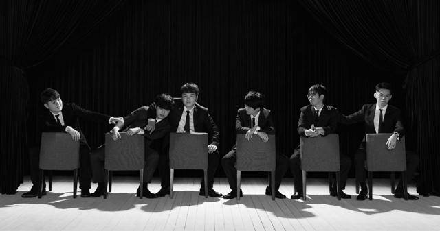 JDG官博分享时尚芭莎照:气质瞬间变“上流”,LoKen吹爆