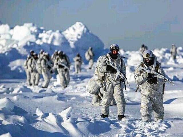 俄罗斯在北极举行大规模军演，离阿拉斯加不到