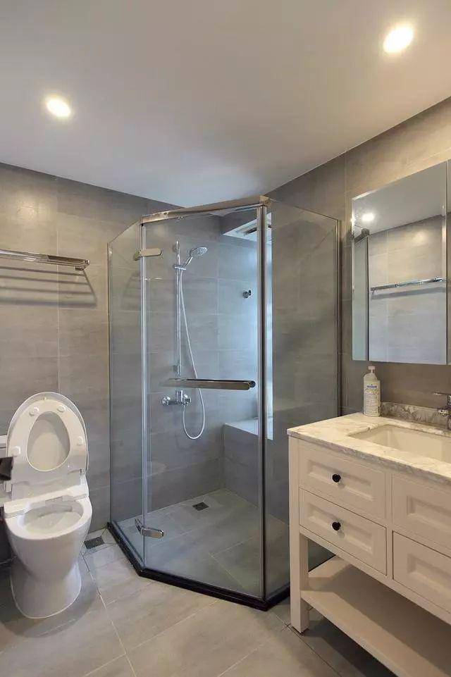 感觉|135平简约美式新房，餐厅卡座设计，墙边墙角1㎡都不浪费！很实用