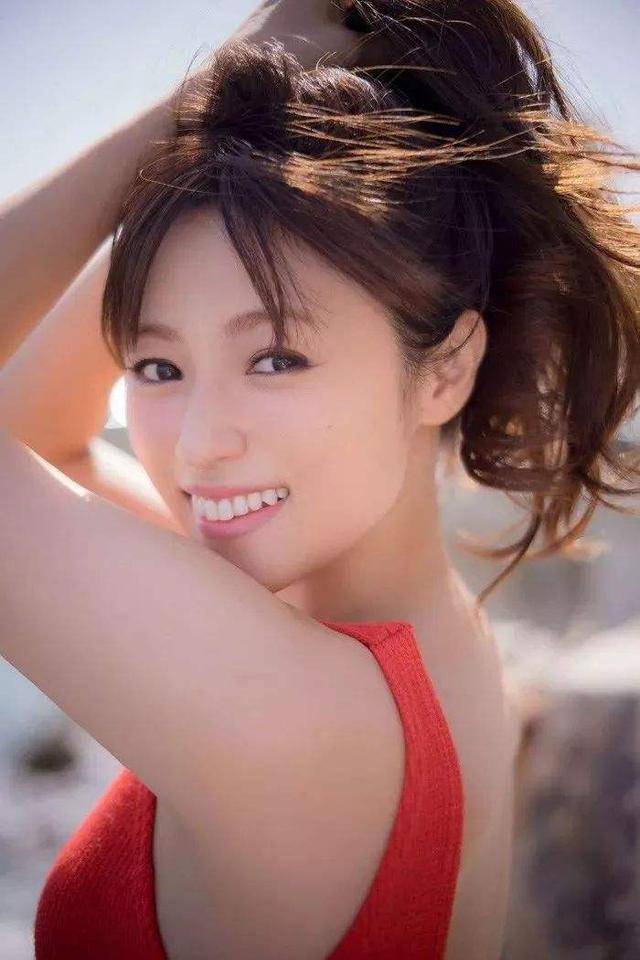 睫毛|学会这款日系妆容，你也能变身人形种草机！