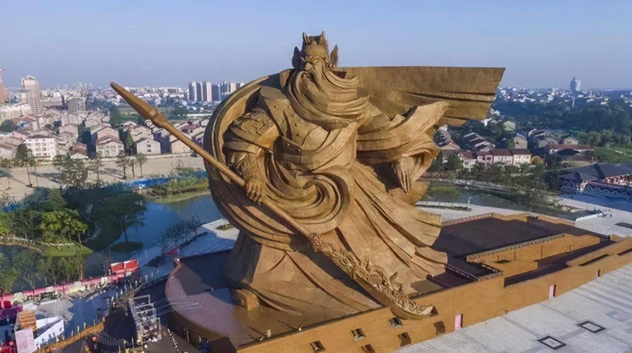 全球最大的关公像：重达1200吨耗资15亿建成，如今或将被拆_搜狐网