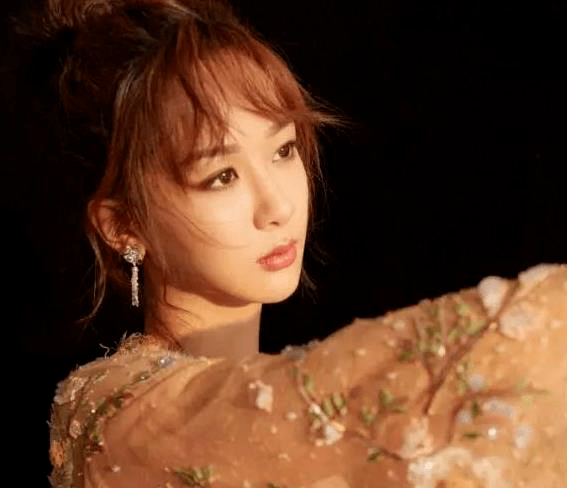 星女主|原创芒果有多捧虞书欣？没有上星女主仍提名金鹰女神，多个资源都给她