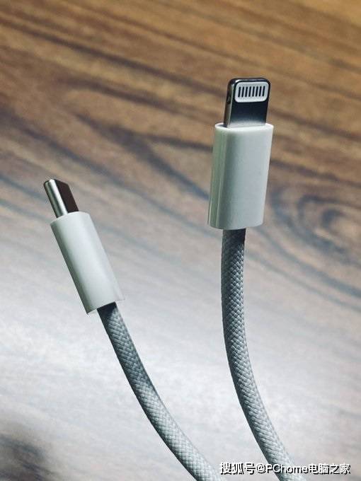 iPhone|iPhone 12数据线照片再曝光 似乎真采用编织设计？