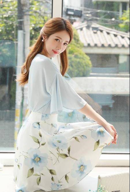 美女|美女穿搭，看似朴实无华，却充满出尘的气质