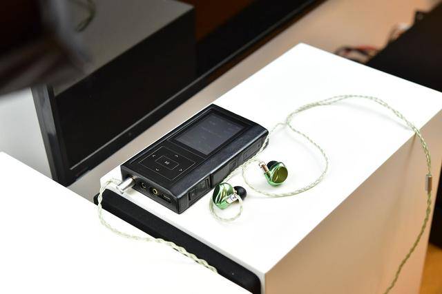 飞鱼|阿思翠飞鱼座耳机评测：2000元档的强心剂