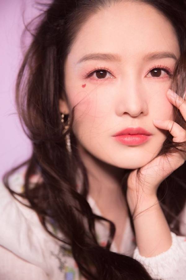 眼睛|林品如同款“泪痣妆”又火了？吴宣仪、戚薇都在画，秘诀是这3点