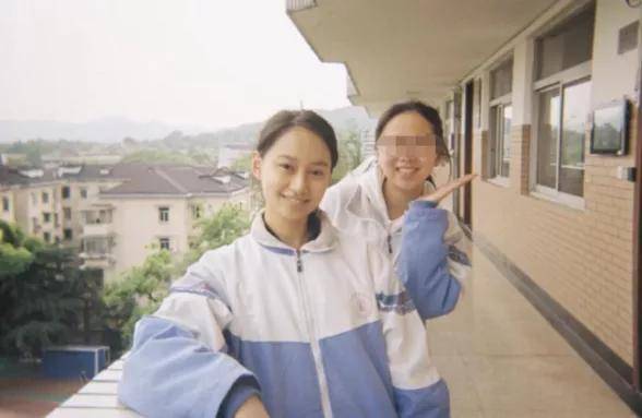 栩嘉|原创张子枫夏梦周奇焉栩嘉……这个班还有哪些明星？