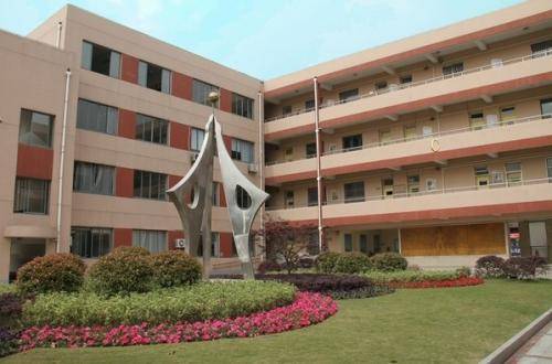 成都高中排行榜_四川成都:中学分6个梯队,34强高中排名!成都七中重本率高!