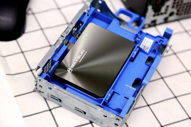 固态|又一次小机箱的装机,这次来聊聊存储如何选