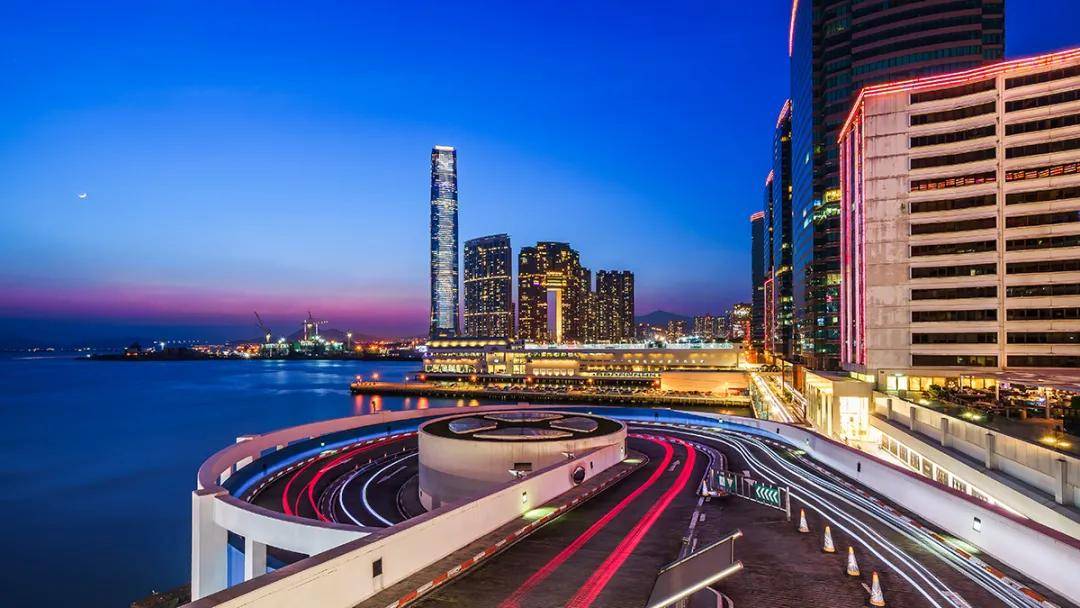 香港经济总量亚太地区排名_香港亚太电气刘兴华