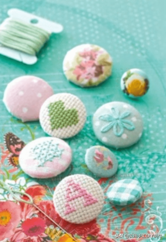 刺绣|「刺绣作品」100个迷人时尚的刺绣纽扣，装饰衣物美美的