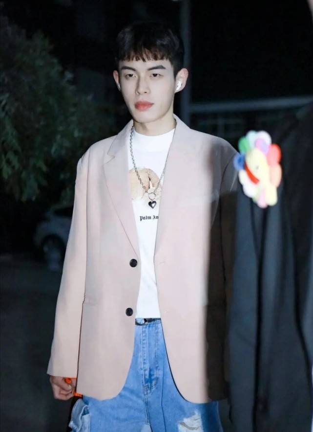 特色|原创创4青3面试路透，这次都是颜值很可的小哥哥，有你支持的吗？