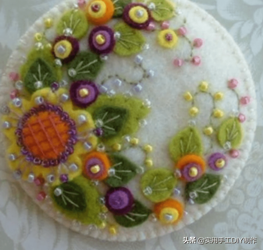 刺绣|「刺绣作品」100个迷人时尚的刺绣纽扣，装饰衣物美美的