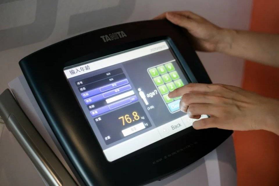 器械|艺术馆健身房，老板竟是吴尊…