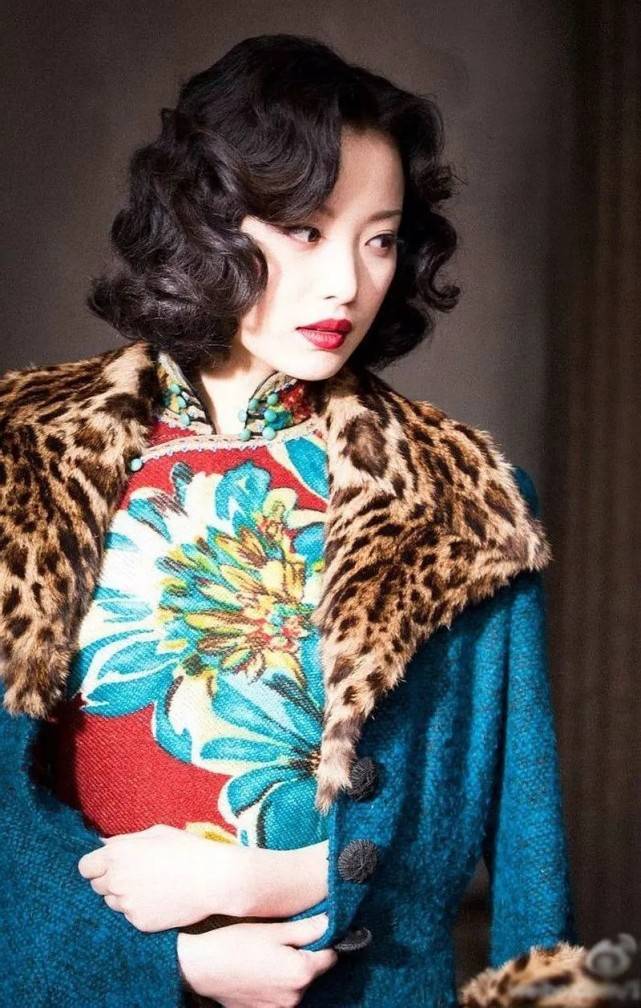倪妮无眉造型被曝,80后谋女郎大胆挑战高级感 网友:太敢了