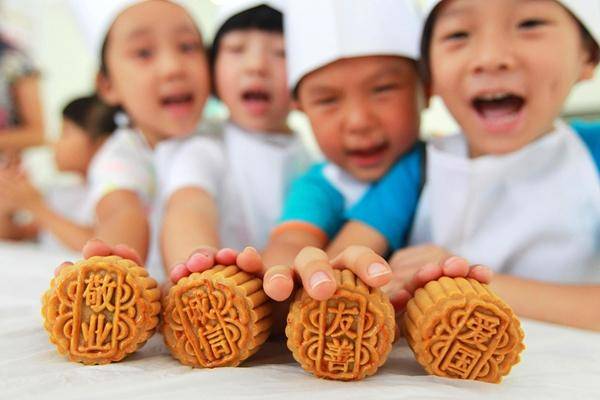 推拿|孩子最容易积食，小儿推拿帮您消消食！——湘曦源每逢佳节倍能吃