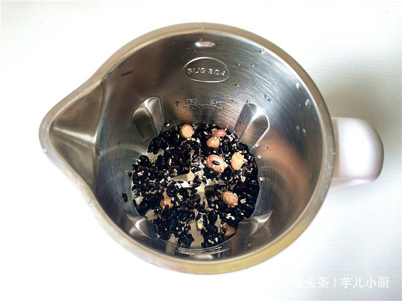 黑米怎么容易熟 d5a3c0500a2047ea87b47574c968862b.jpeg