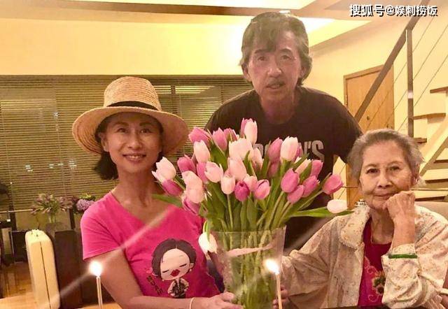 叶倩文晒与林子祥合照庆祝59岁生日,结婚多年依旧恩爱