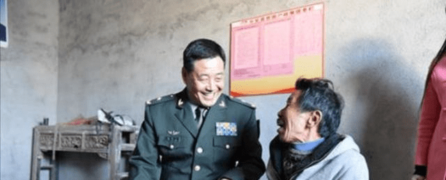 “陆军中将”徐起零：东部战区现任陆军司令员，相当于什么级别？