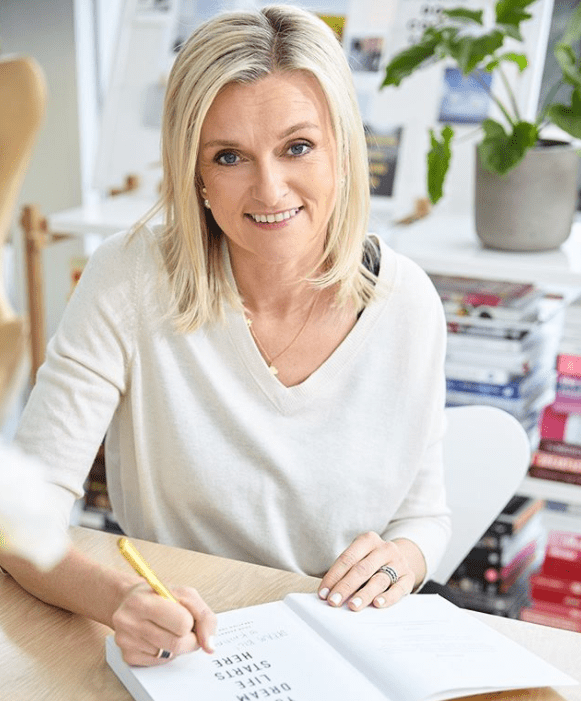 治愈|丢掉手机！看看纸笔带来的治愈，说不定还能为你的工作添灯加油