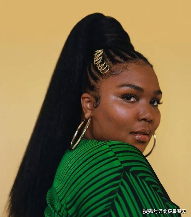 黑人|体重高达280斤，32岁黑人女星莉佐身材自信，呼吁众人要包容