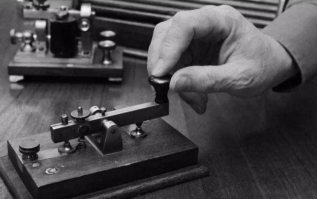 电报是什么时候发明的 52870ddfb4a34528bfd356d9624e5327.jpeg