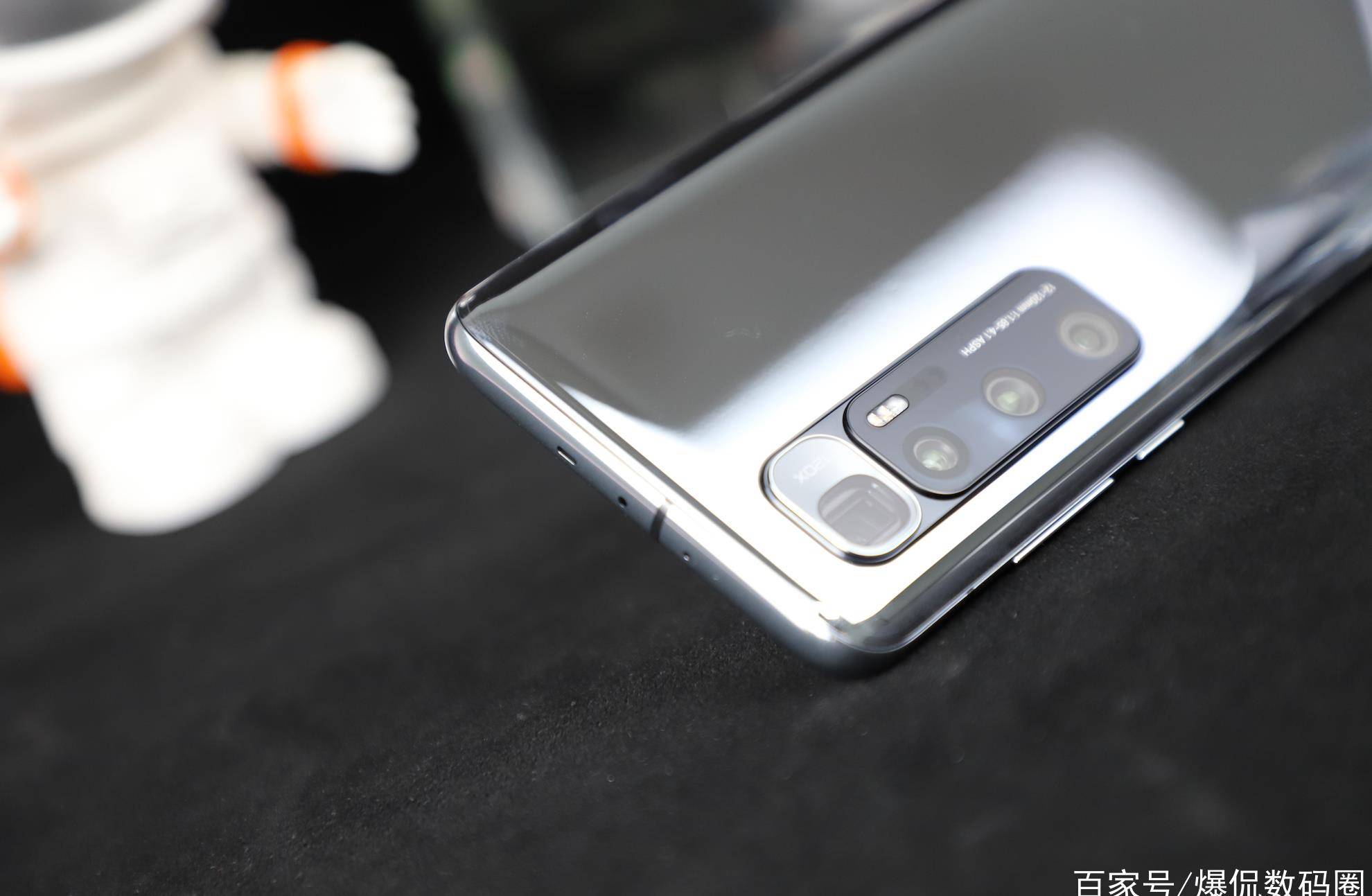 原创从小米mix2陶瓷版,小米9透明探索版到小米10至尊版亮银版