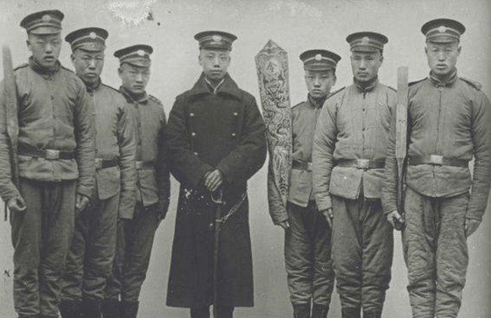 1911年辛亥革命爆发, 如果清廷坚持不退位, 全国局势会如何发展?