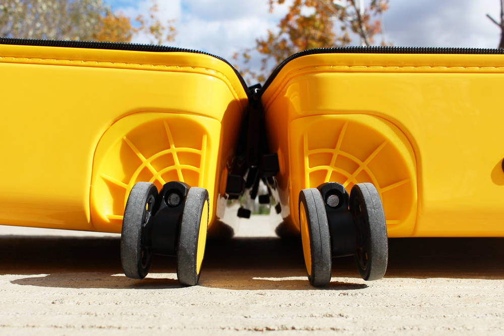 材质|轻量旅行箱 3层PC 靓色加持 女生差旅首选