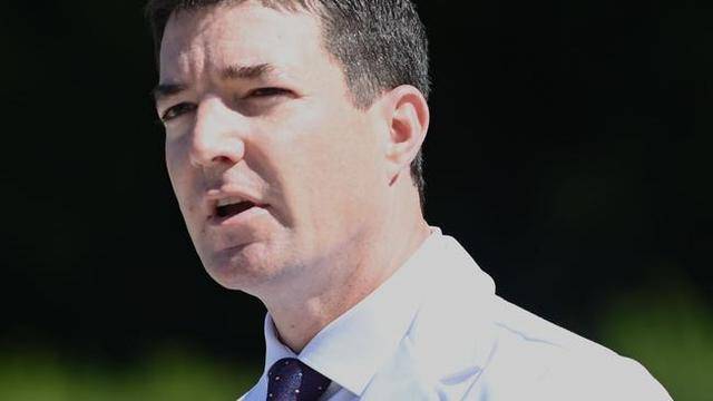 白大褂|川普的美男计：白宫御医的时尚政治，白大褂配西装领带有讲究