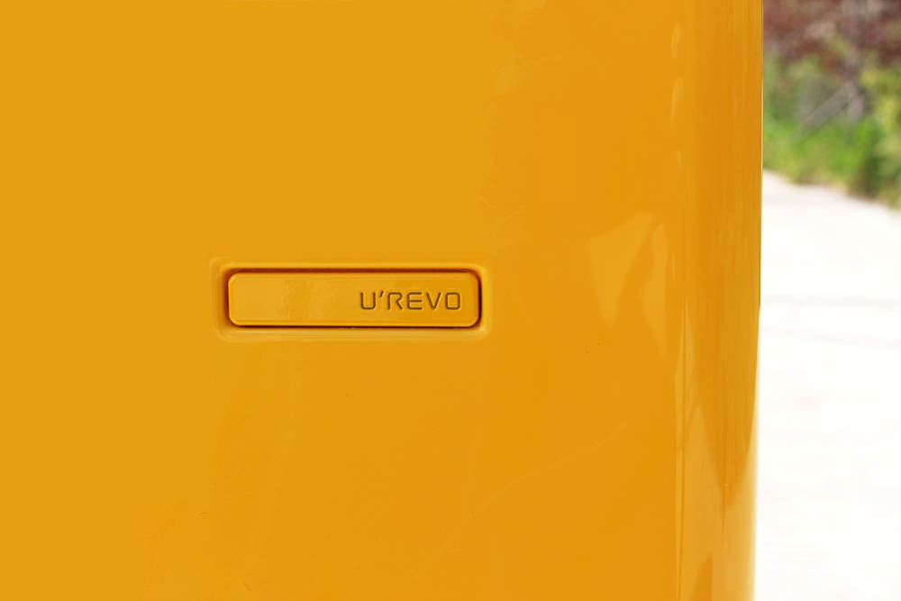 材质|轻量旅行箱 3层PC 靓色加持 女生差旅首选