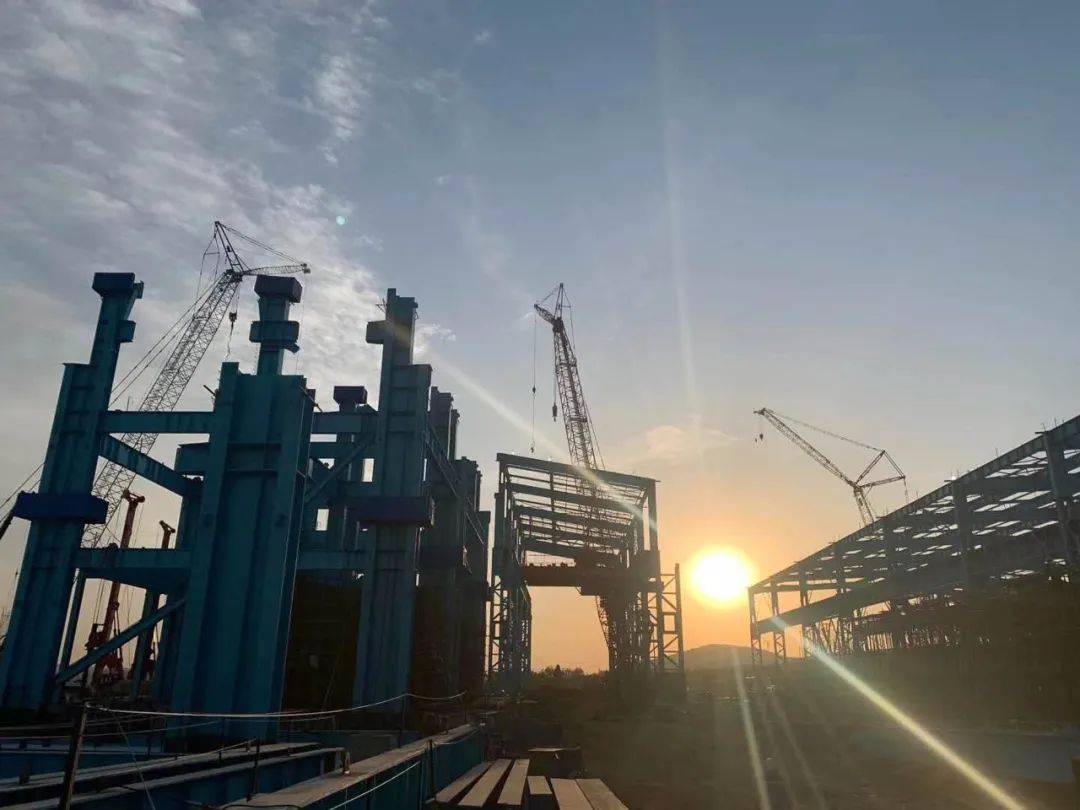 石横特钢创造多少gdp_石横特钢四大美女