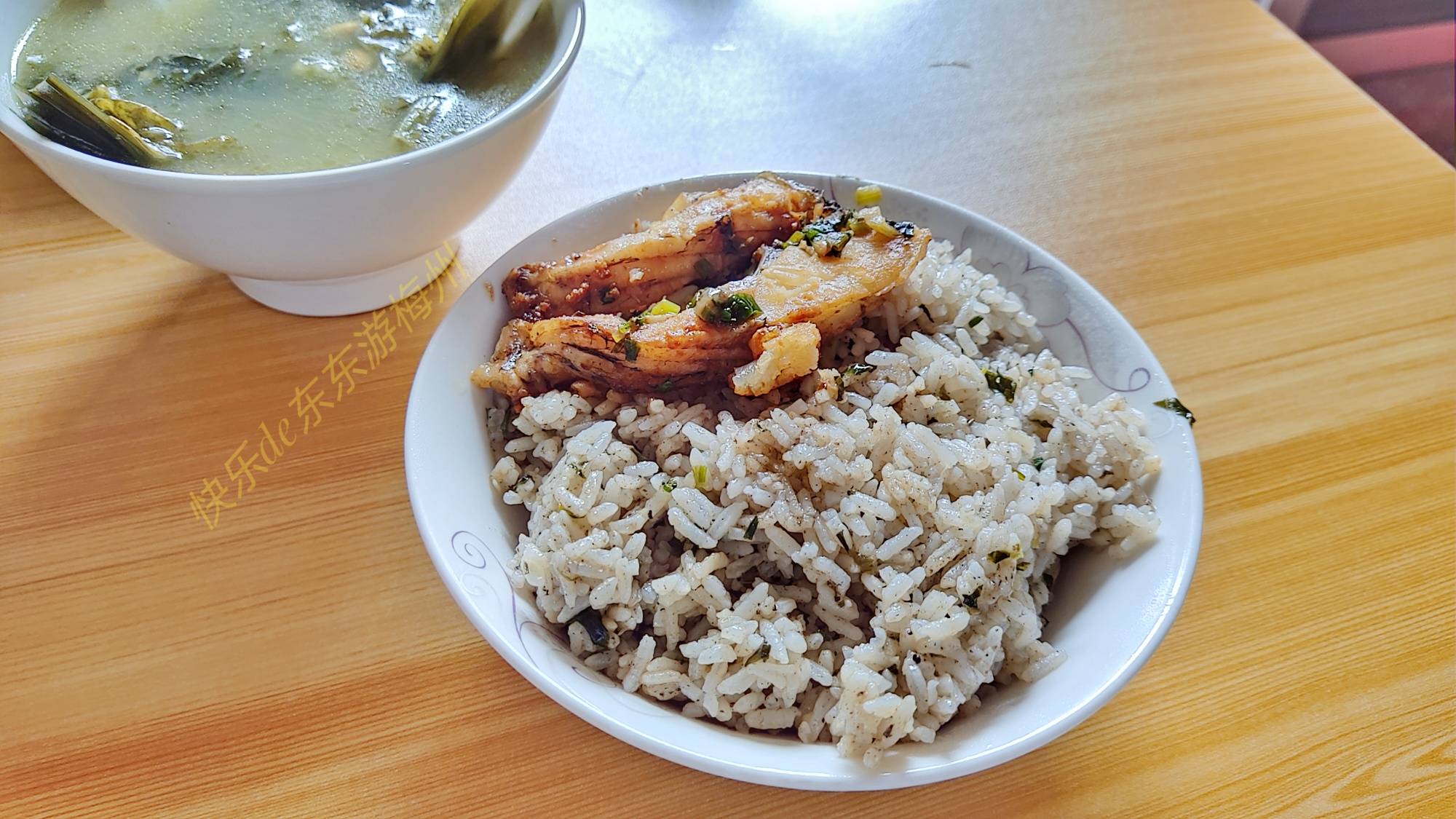 松林多少人口_沃尔沃xc60松林灰(3)