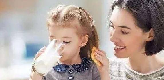 宝宝|3个习惯要从小做起，爸妈也别偷懒想让孩子长大个