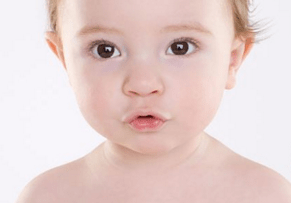 皮肤|护肤怎么做？宝宝秋季皮肤干燥