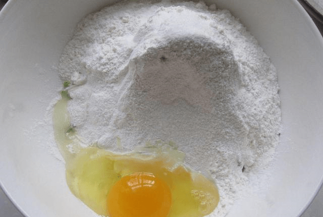 热馒头锅糊了馒头还能吃吗 043b0266add04d389a9bd4c19e8680a2.png