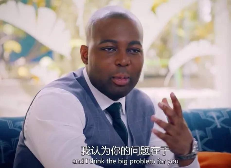 皮肤|16岁就上春晚的顶级流量，现在这脸怎么长残成这样了...