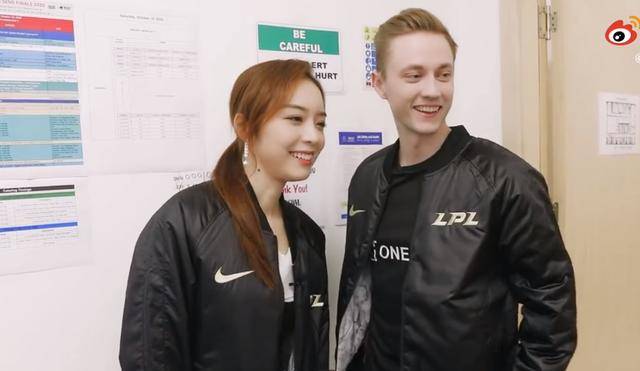 观众|原创?FNC欧成凌晨发中文推特疑似官宣，搂着余霜十分甜蜜！直冲上热搜