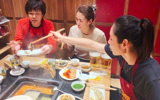 《夺冠》票房破7亿,郎平白浪母女同框