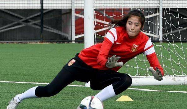 如何进入国家女子足球队 c2447f34f7ad47999701b638e420bac2.jpeg