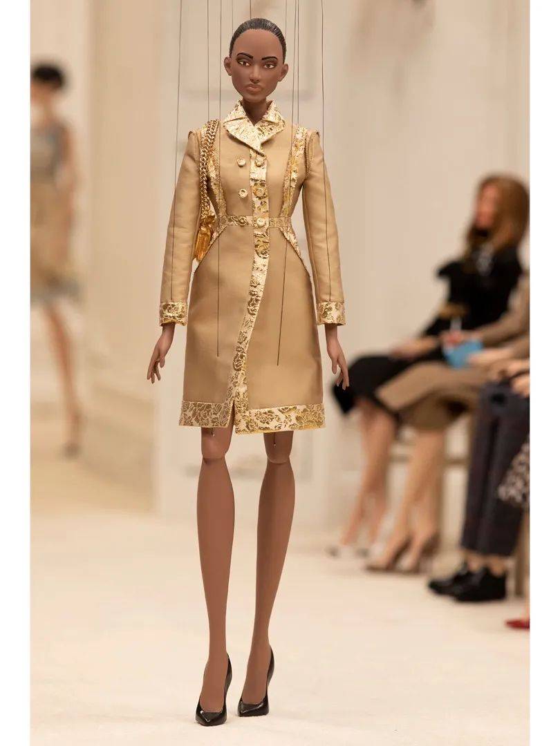 show|如果没有 “真人模特”，时尚要怎么玩